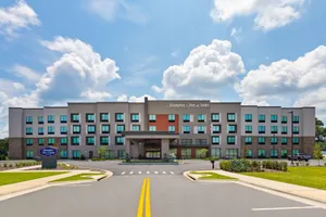 Image of Hampton Inn & Suites Alachua I-75