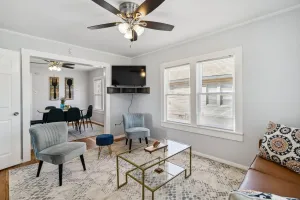 Image of Charming Bungalow In Mckinney Walk To Downtown 2 Bedroom Bungalow
