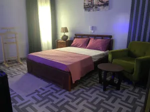 Image of Le Petit Manoir