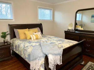 Image of Large 7BR,4BA, Short walk to Niagara Falls