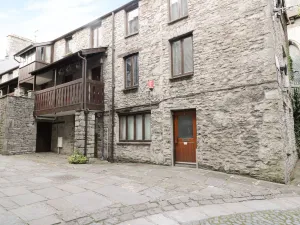Image of 11 Camden Building