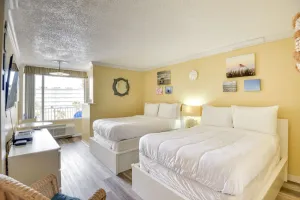 Image of Daytona Beach Studio with Private Lanai 1 Mi to Pier