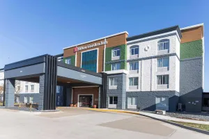 Image of Hilton Garden Inn Des Moines Airport.