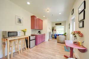 Image of Cozy Casita and Cabana on Lake Marble Falls!