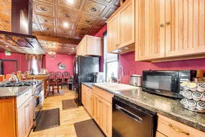 Image of Saloon-style Prosser Loft in WA Wine Country!