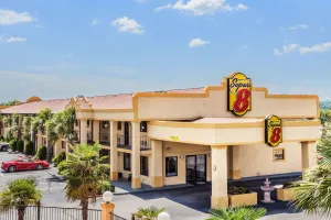 Image of Super 8 by Wyndham Stockbridge