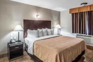 Image of Quality Inn & Suites near Downtown Bakersfield
