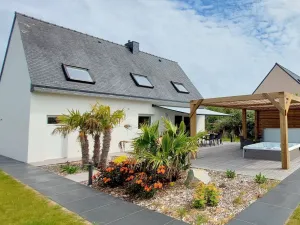 Image of Holiday Home With Whirlpool in Plouarzel