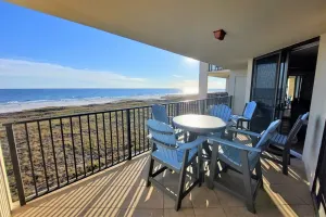 Image of Phoenix Vii-503 3 Bedroom Condo by Redawning
