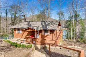 Image of Pet-friendly Hiawassee Cabin w/ Lake Views & Sauna