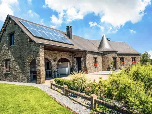 Image of Villa in Bitvre With Garden