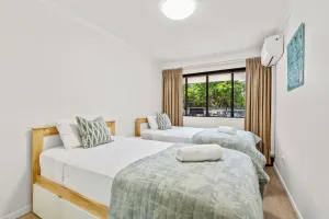 Image of Spinnaker Apt 6- Mooloolaba Beach