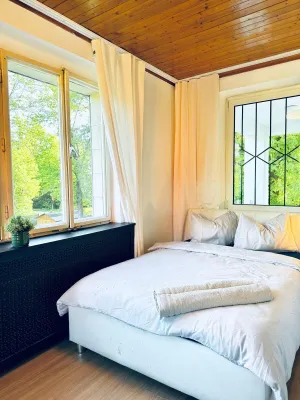 Image of Breathtaking Villa near Danube River /w Garden and Parking
