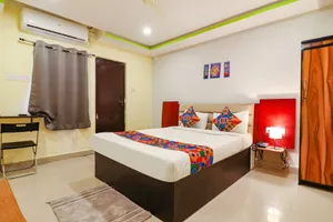 Image of FabExpress Broholic Suites - Nr JNTU Kukatpally