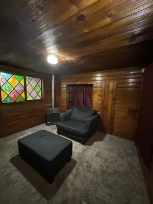 Image of Crest Lodge Historic Mountain Inn