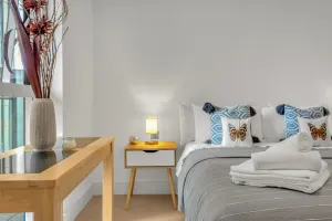 Image of Modern 01 & 02 Bed Apartment in Canary Wharf