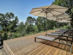 Image of Affluent Holiday Home in Spa with Hot Tub, Garden, Sauna