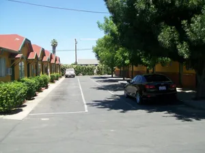 Image of Oak Motel