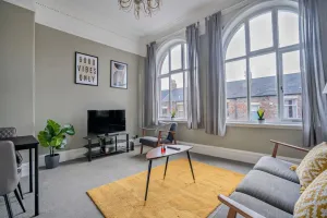 Image of 2 Bed-Town Centre-Free Parking