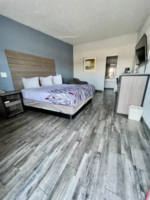 Image of Delux Inn Cleburne