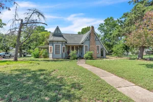 Image of Bright & Fun 3br Cozy Nook 3 Bedroom Home by RedAwning