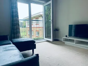 Image of Stunning 2-bed Apartment in Crawley