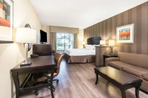 Image of La Quinta Inn & Suites Bel Air
