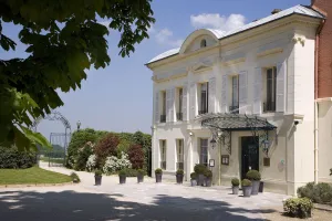 Image of Pavillon Henri IV Hotel Restaurant Gastronomique Terrasse
