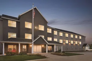 Image of Country Inn & Suites by Radisson, Cedar Falls, IA