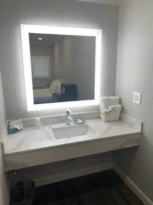 Image of Elmwood Motel