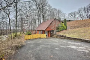 Image of Albany Home Less Than 1 Mi to Dale Hollow Lake!