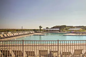 Image of Hilton Head Island Resort Condo - Steps to Beach!
