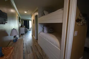 Image of Seacove 8B