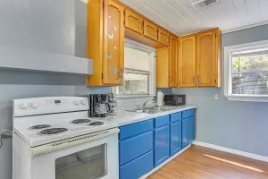 Image of 12 Mi to Lake Access: Port Arthur Apt w/ Yard
