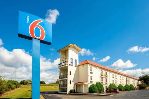 Image of Motel 6-Hazelwood, MO