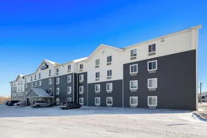 Image of Days Inn & Suites by Wyndham Rochester South