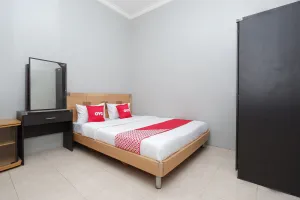 Image of De Kost Solo Mitra RedDoorz