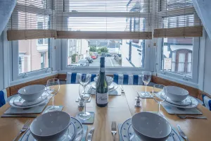 Image of Starfish Apartment - 2 Bedroom Apartment - Tenby