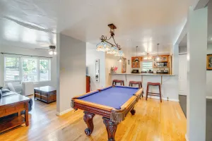 Image of 1 Mi to Red Rock Canyon: Old Downtown Loft