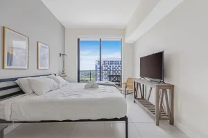 Image of Modern Downtown Doral One-Bedroom Apt with Golf Course Views