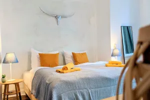 Image of Queen Apartment