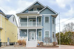 Image of 1 Mi to Jenkinson's Boardwalk: Family Gem w/ Grill