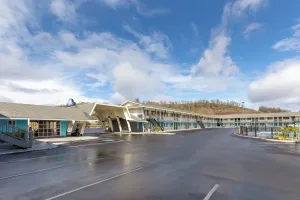 Image of Rosewood Inn & Suites