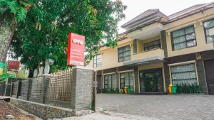 Image of OYO 1740 Tekmira Residence Supratman Syariah