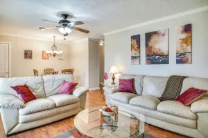Image of 2 Mi to Downtown: Lake Charles Apartment