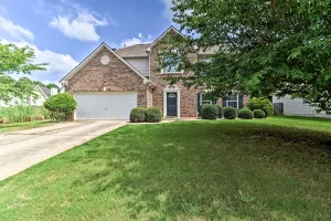 Image of Family Home, 23Mi to DWTN Atlanta and Aquarium