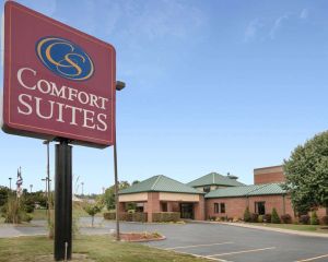 Image of Comfort Suites Parkersburg South