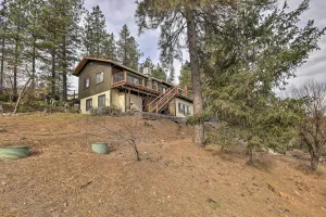 Image of Homey Colfax Getaway with Private Hot Tub!