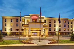 Image of Hampton Inn & Suites Lansing West