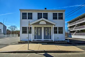 Image of OOB Apt. - 1 Block to Bay, Half-mile to Pier!